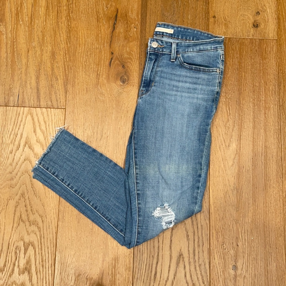 Levi’s 722 Skinny Jeans